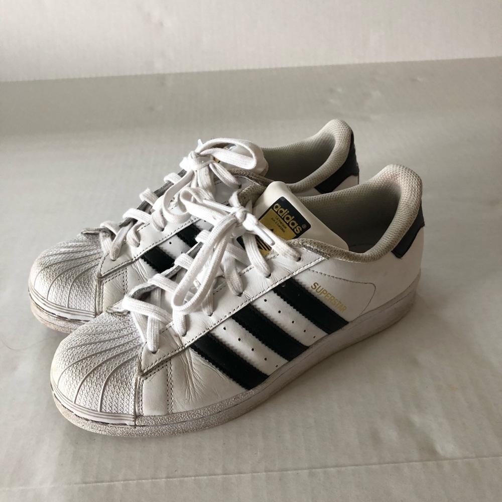 Adidas Superstar Womens Sneakers Size 7.5